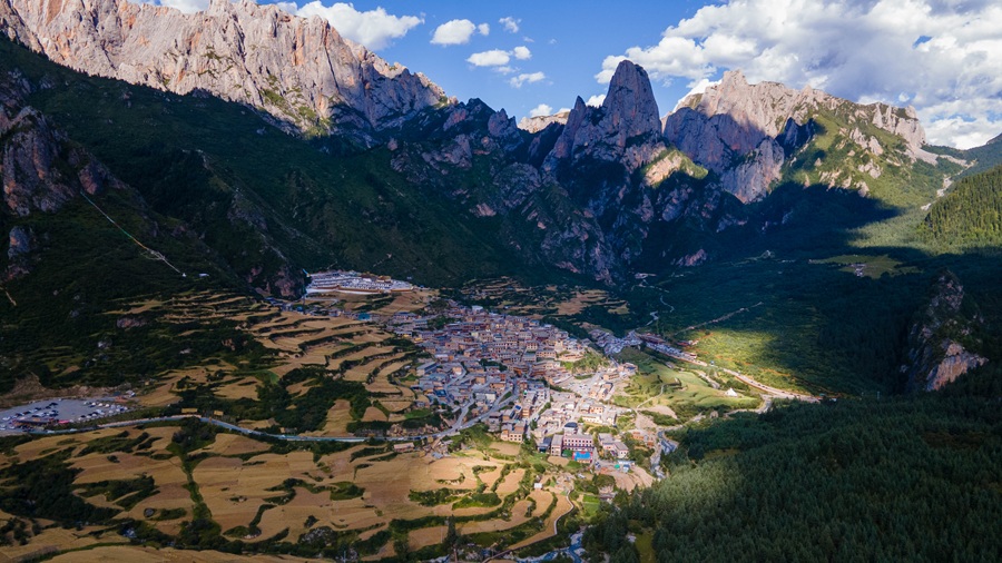 【回到甘南】临夏东公馆 八坊十三巷 拉卜楞寺 花湖 郎木寺 若尔盖 扎尕那 至臻五日游