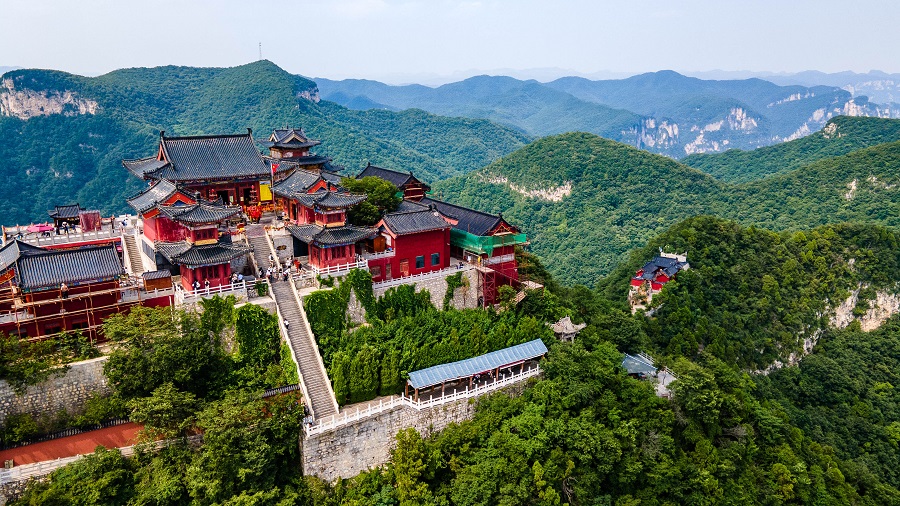 云台山茱萸峰 (7).jpg